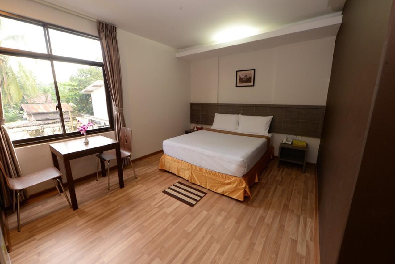 Min Nandar Garden Hotel Thanlyin Dış mekan fotoğraf