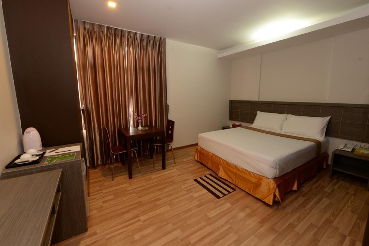 Min Nandar Garden Hotel Thanlyin Dış mekan fotoğraf