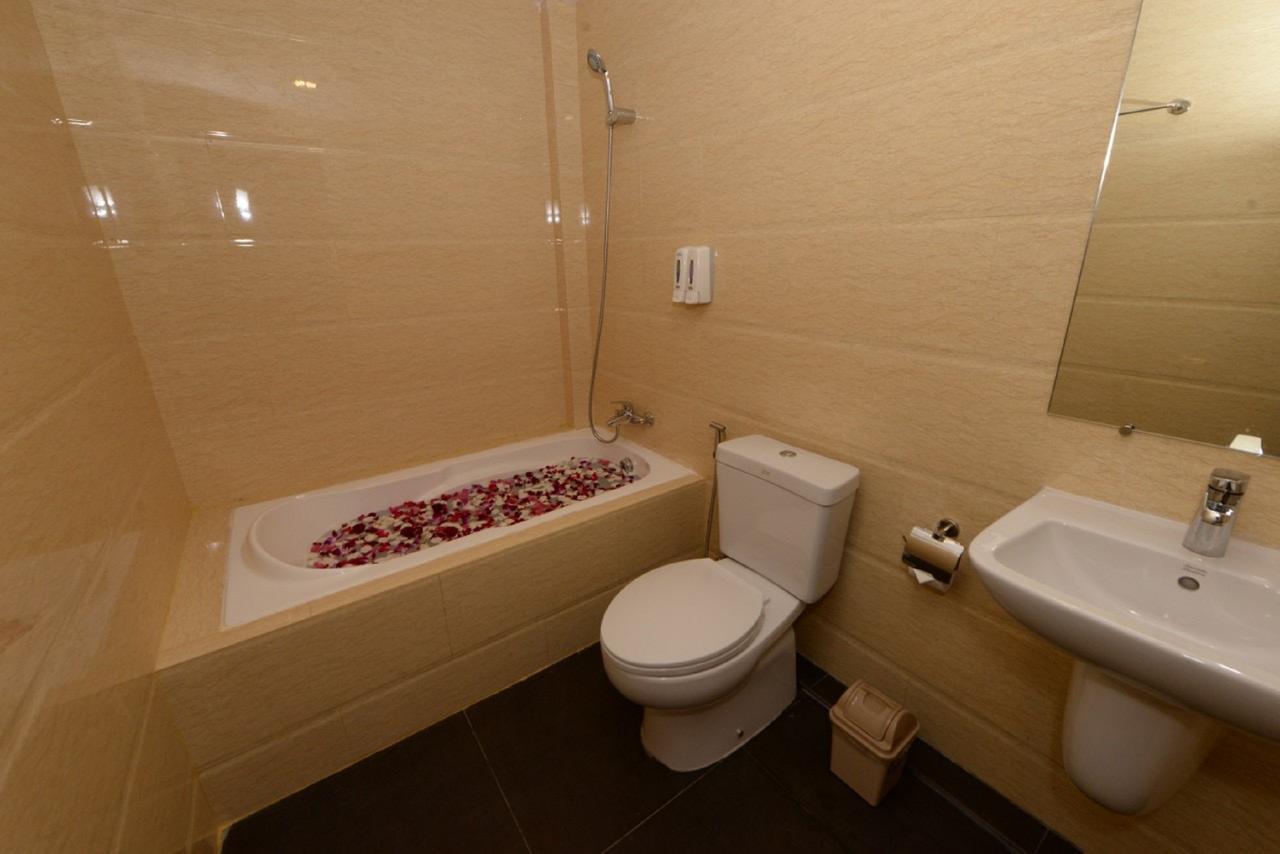 Min Nandar Garden Hotel Thanlyin Dış mekan fotoğraf