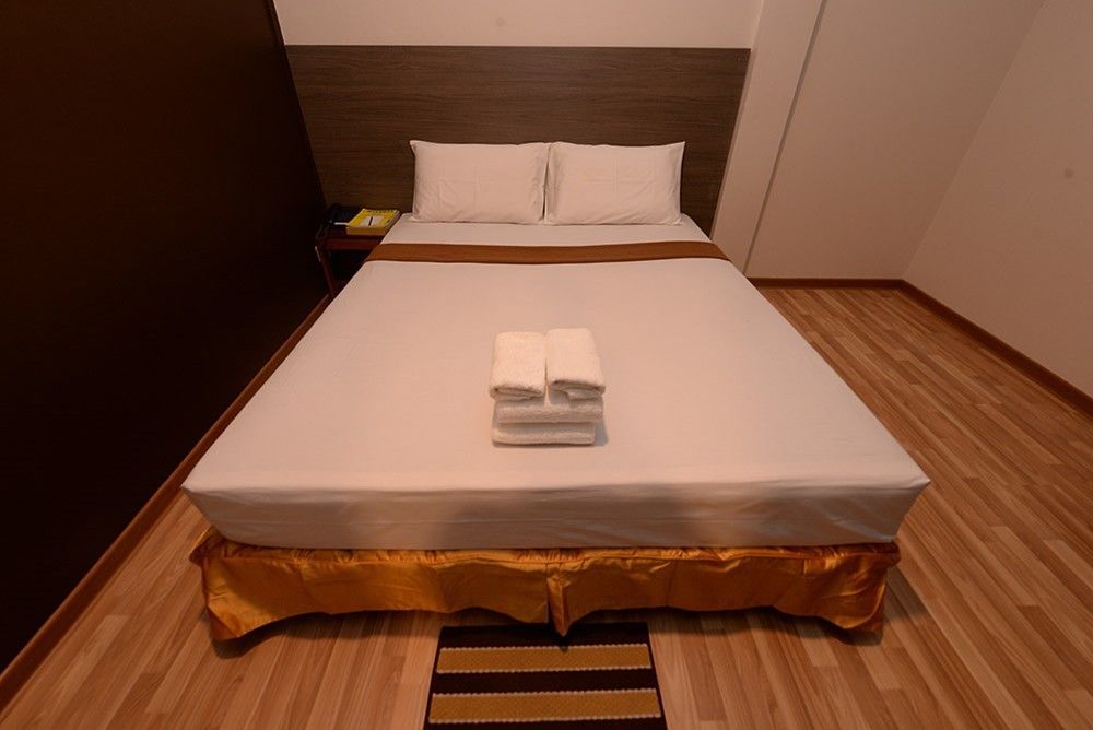Min Nandar Garden Hotel Thanlyin Dış mekan fotoğraf